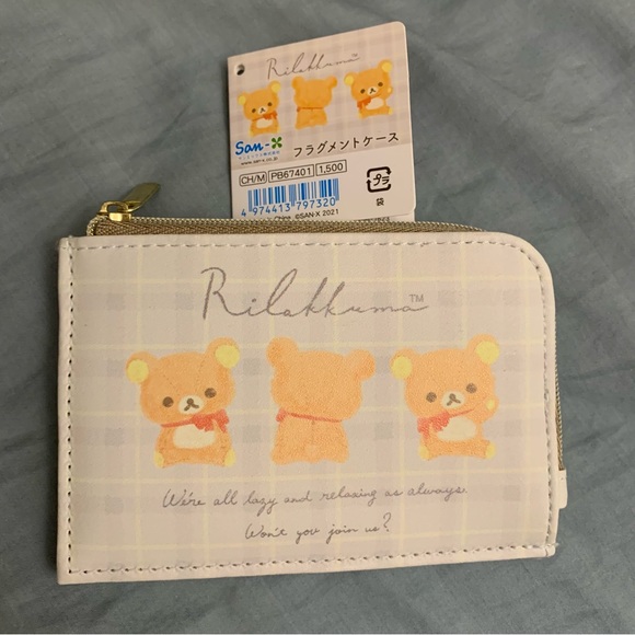 new rilakkuma 🐻card holder with key chain - Picture 2 of 3